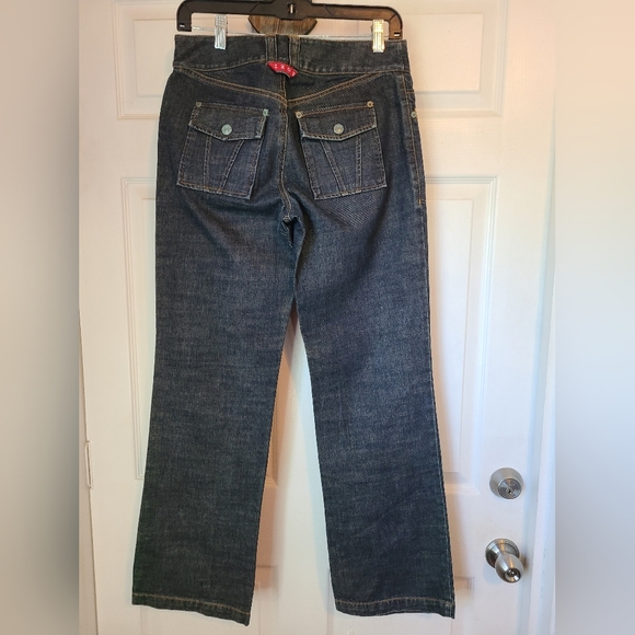 IZOD Woman's Traditional Denim Blue Jeans,  Size: 6 Color: Blue - Picture 14 of 14